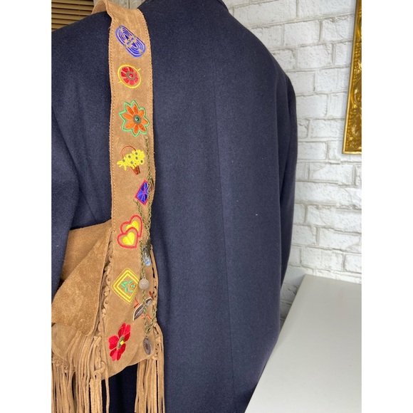 Francesco Biasia Tan Suede Fringe Shoulder Bag - Picture 9 of 10
